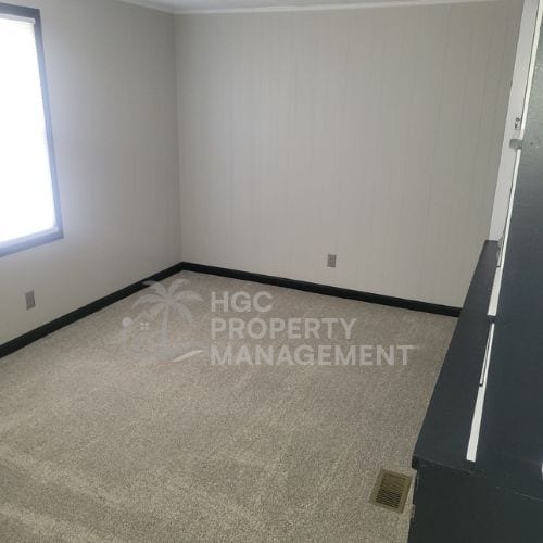 Building Photo - 210 Bride Dr