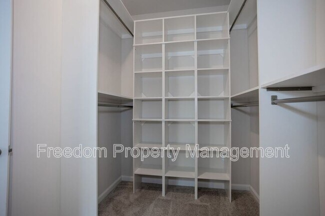 Building Photo - 9365 Barnes Lp