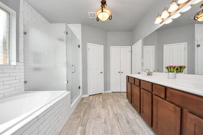 Building Photo - 13515 Astley Acres Ln