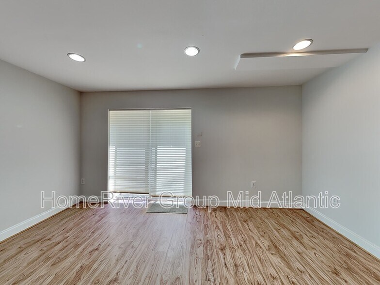 Building Photo - 16475 Kramer Estate Dr