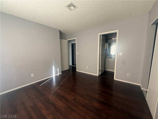 Building Photo - 2853 Wheelwright Dr