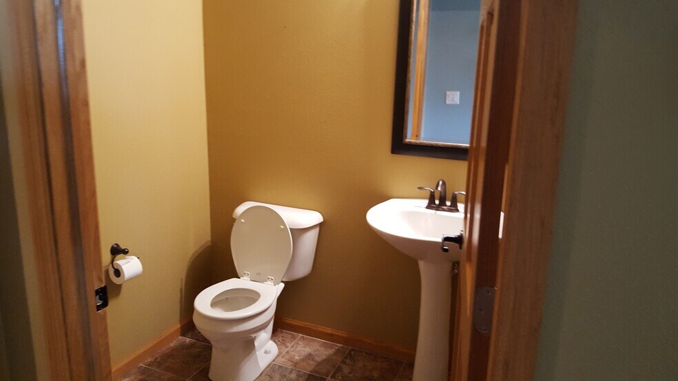 Building Photo - 1703 Coranado St