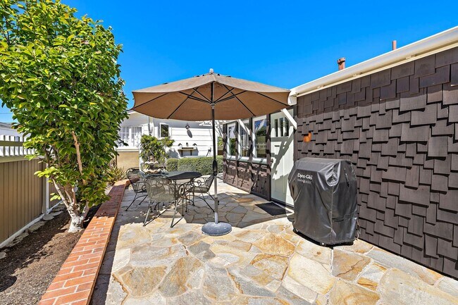 Building Photo - Laguna Village Furnished Rental