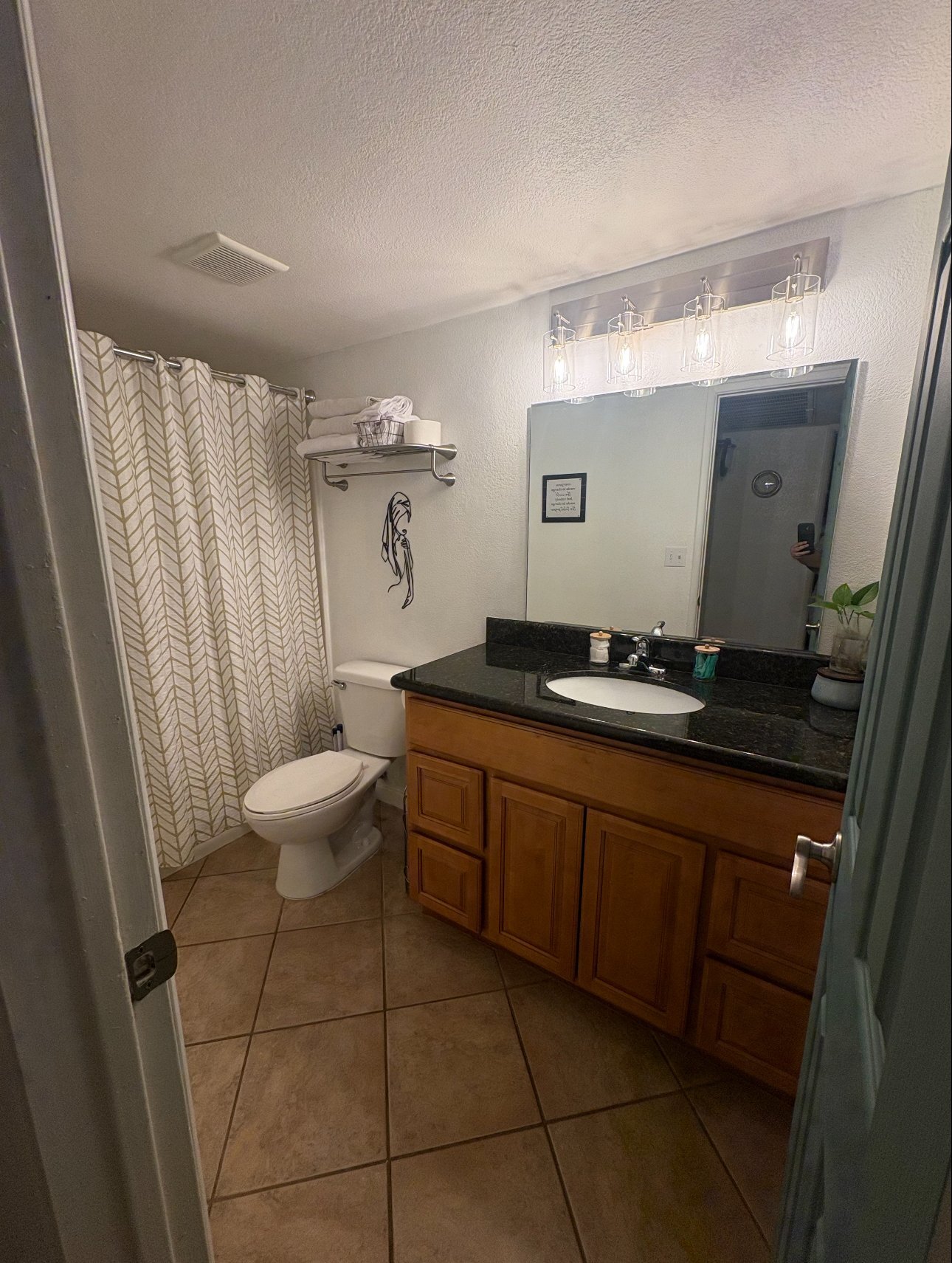 Building Photo - 5877 N Granite Reef Rd