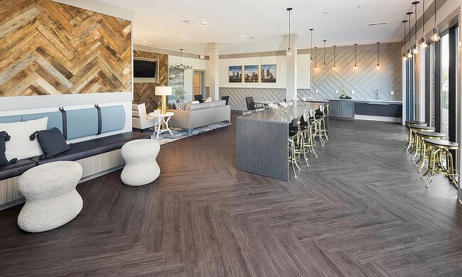 Building Photo - 404 Gallop Ln