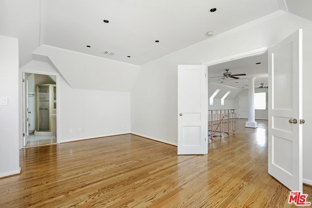 Building Photo - 2675 Glendower Ave