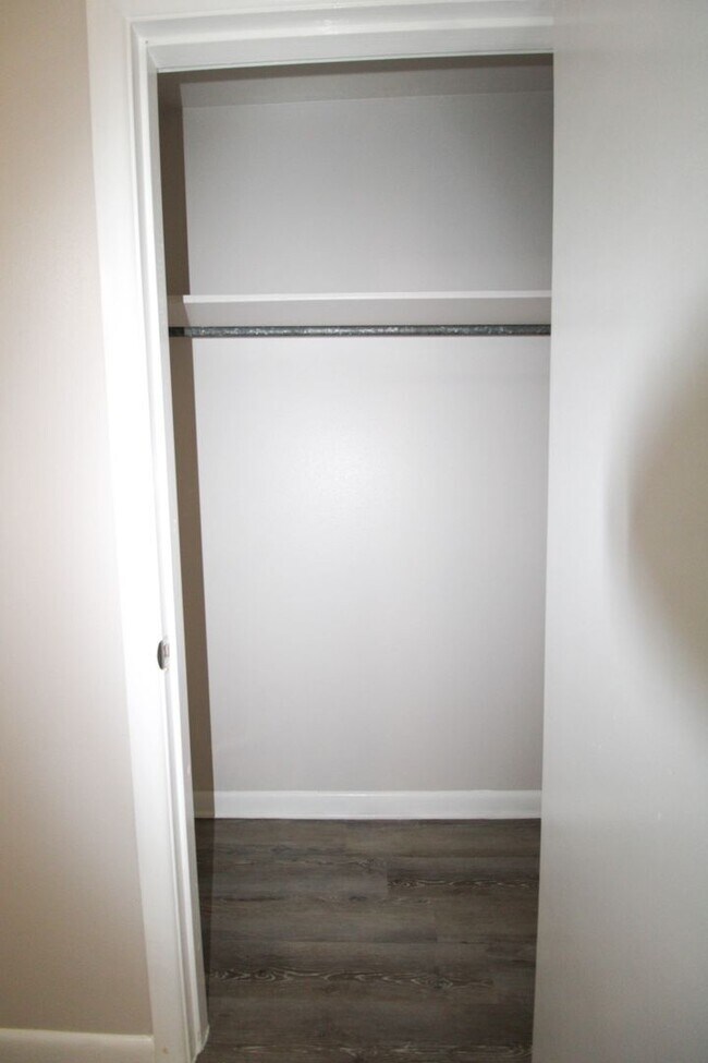 Building Photo - 434 Cosgrove St