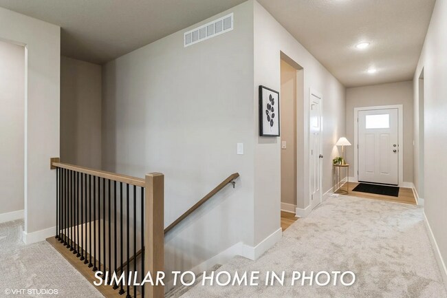 Building Photo - 3302 NE Fawn Ln