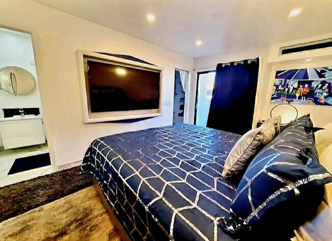 Building Photo - 474 S Calle Encilia