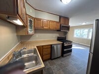 Building Photo - 4 bedroom, 2 bathroom home in the peaceful community of Mahtomedi access to White Bear Lake