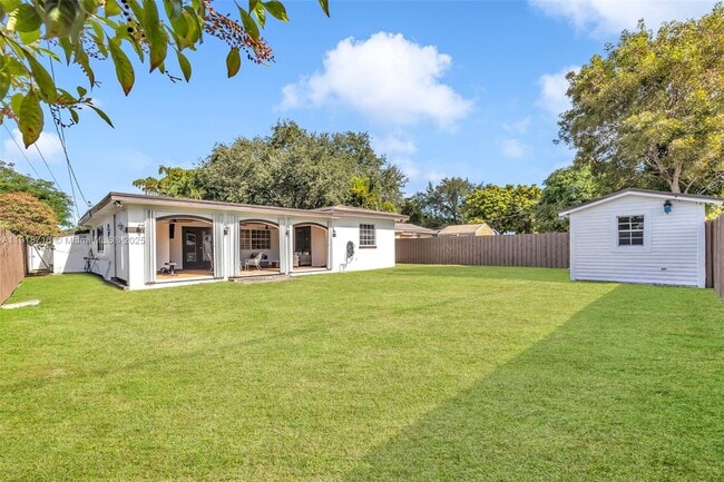 Building Photo - 6376 SW 15th St