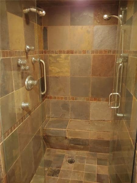 Building Photo - 401 Briny Ave