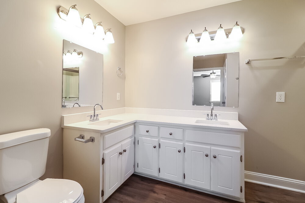 Building Photo - 14 Olde Charles Towne Ct