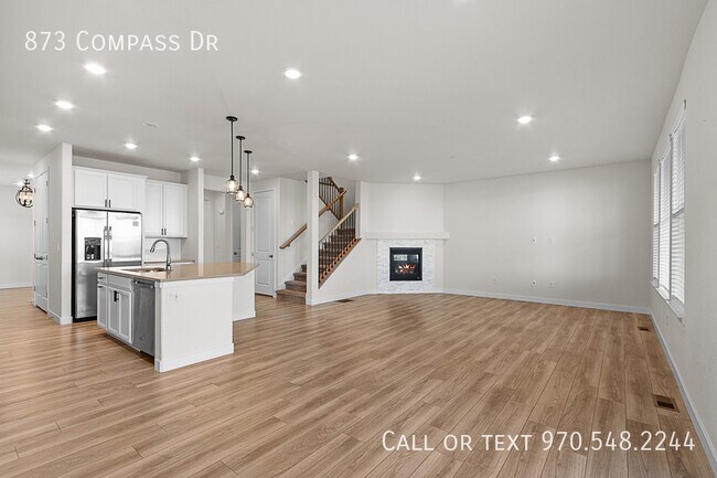 Building Photo - 873 Compass Dr