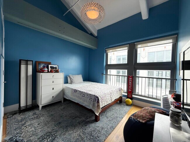 Building Photo - 50 DEY St