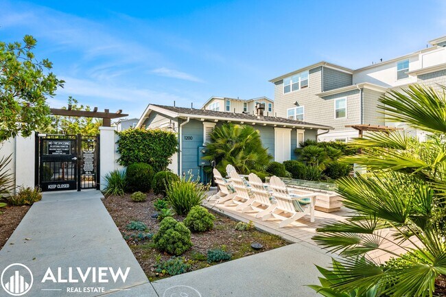 Building Photo - *Limited Move In Special! $1,000 Off First...