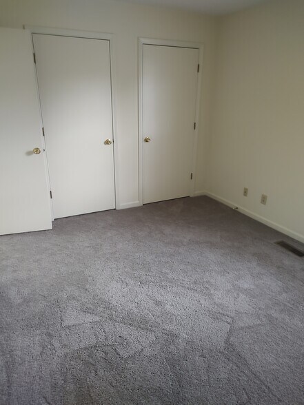 bedroom 1 - 210 W 17th St