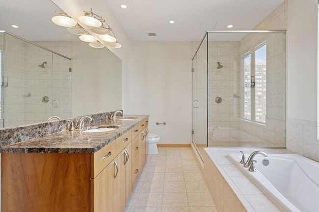 Building Photo - 201 S 11th St