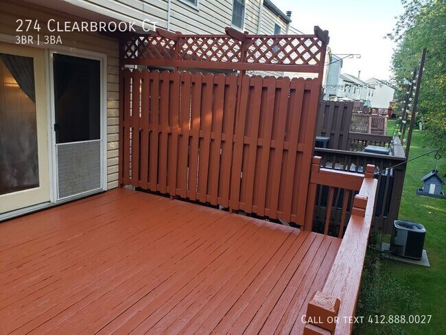Building Photo - 274 Clearbrook Ct