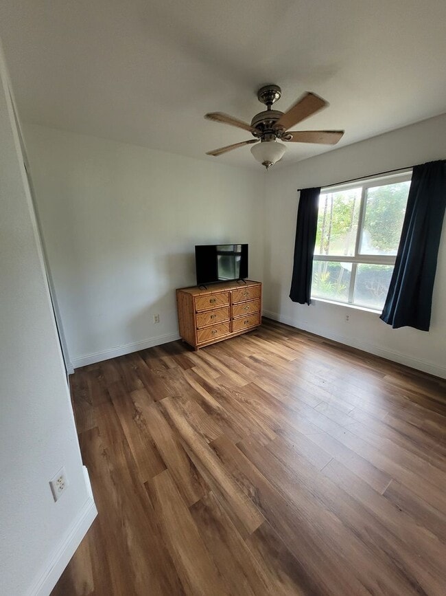Building Photo - Central Maui - 3 bedroom, 2 bath condo, 5 min from hospital, Kaiser & gov't facilities