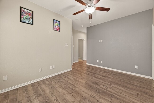 Building Photo - 10723 Clear Arbor Ln