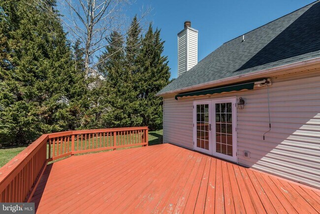 Building Photo - 19900 Belle Chase Dr