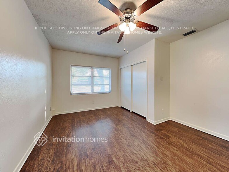 Building Photo - 8500 Jacaranda Ave