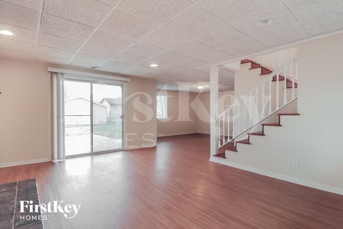 Building Photo - 135 Oriole Rd