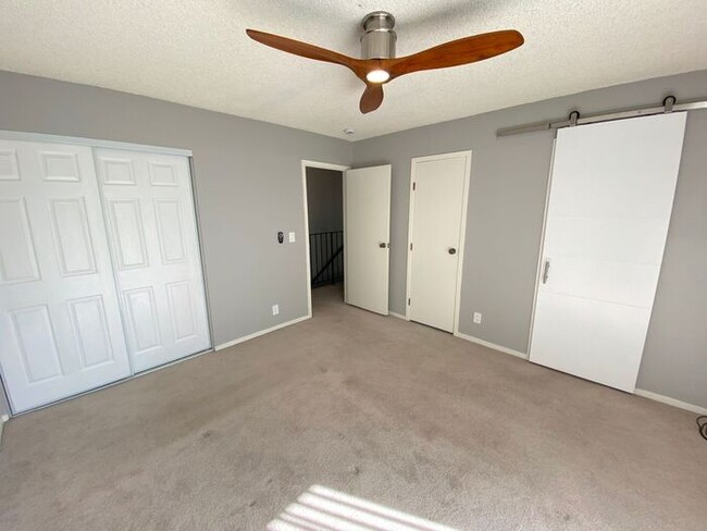 Building Photo - 3 Bedroom Townhouse North Reno - 2 Car Att...