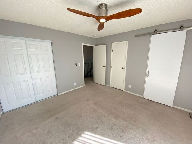 Building Photo - 3 Bedroom Townhouse North Reno - 2 Car Attached Garage/Mountain Views
