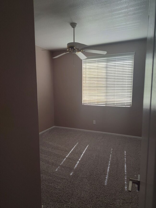 Building Photo - Constanso Ave. 202