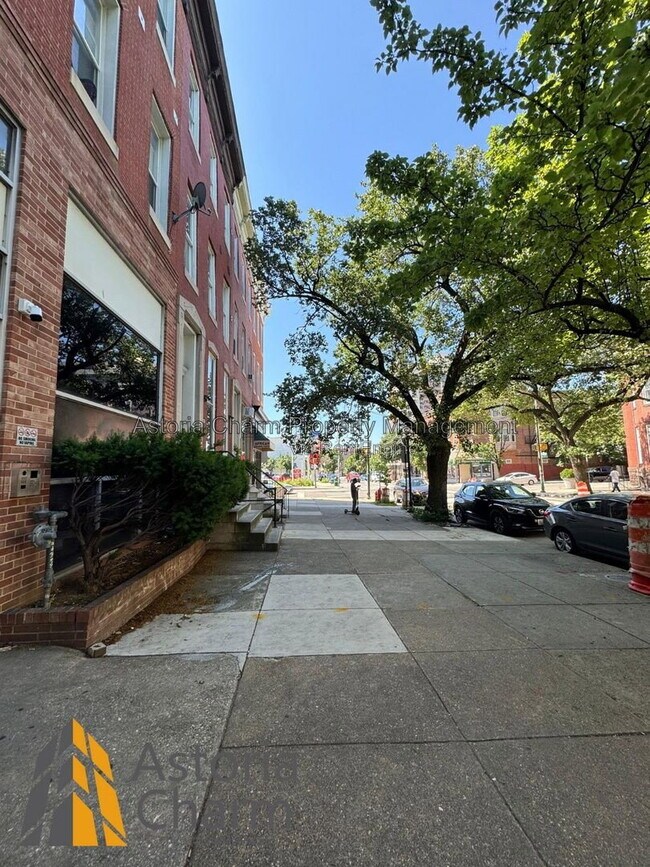 Building Photo - 2107 N Charles St