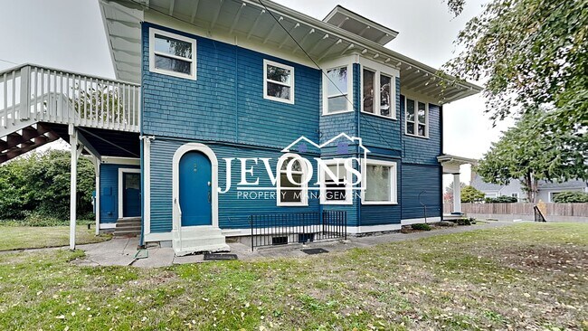 Building Photo - 1020 N L St