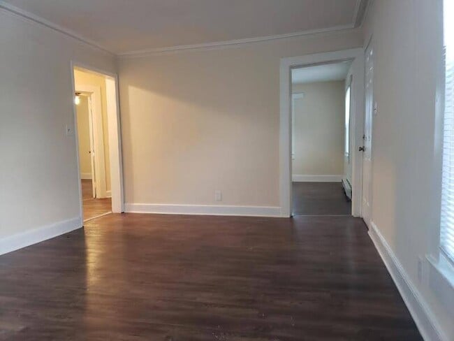 Building Photo - 218 Marshall St