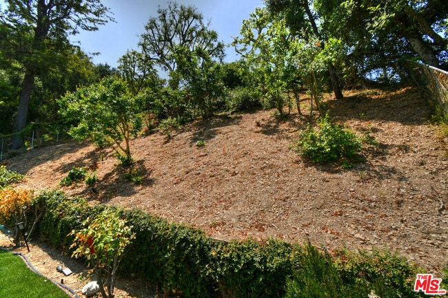 Building Photo - 3421 Castlewoods Pl