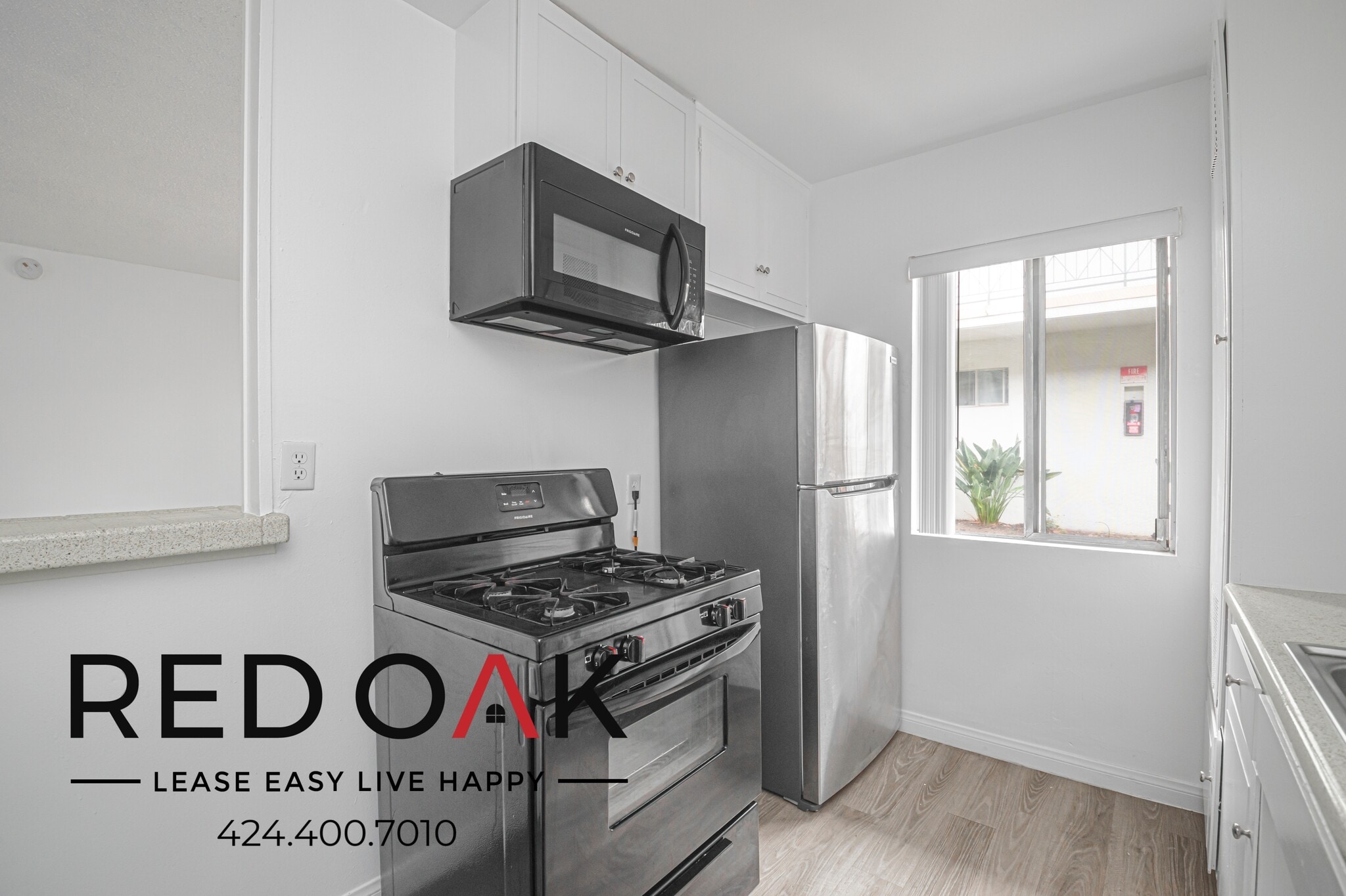 Building Photo - 630 N Cerritos Ave