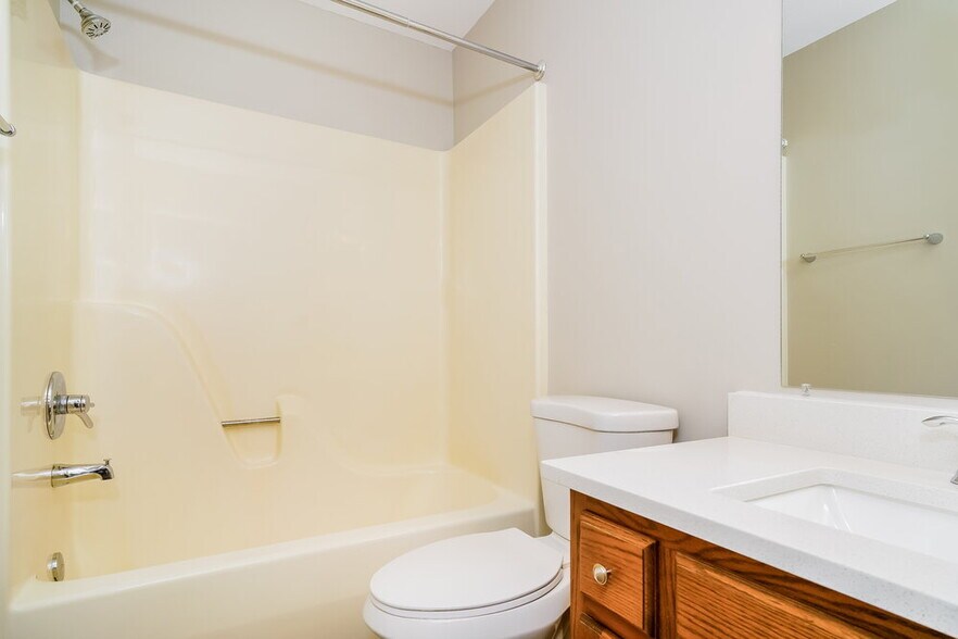 Building Photo - 5349 Tracey Jo Rd