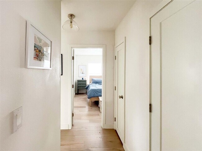 Building Photo - 4800 Duval St