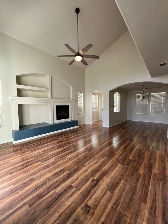 Building Photo - 2895 San Michele