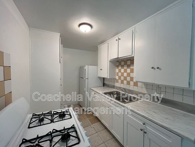 Building Photo - 85171 Bagdad Ave