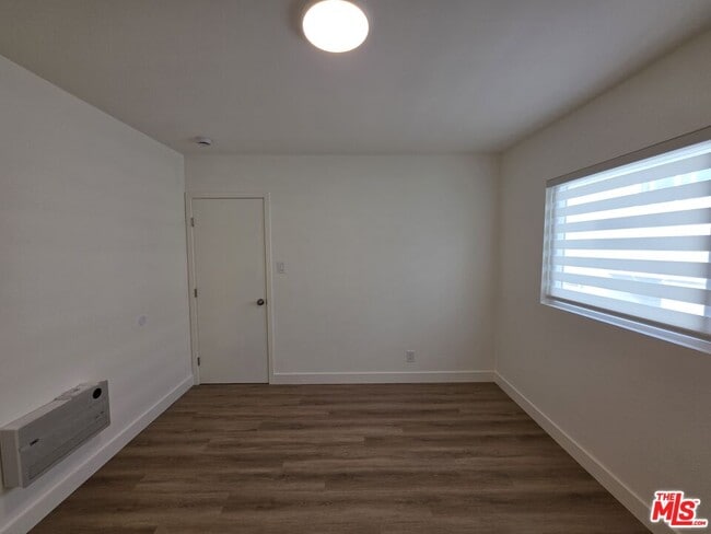 Building Photo - 2009 Carnegie Ln