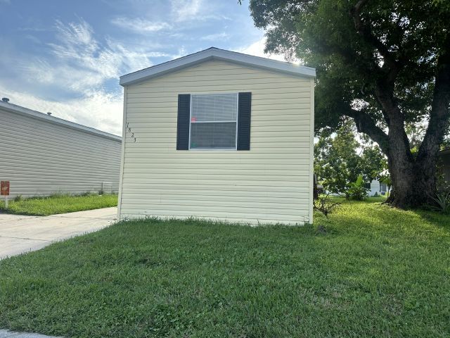 Primary Photo - 1823 Morehead Ave