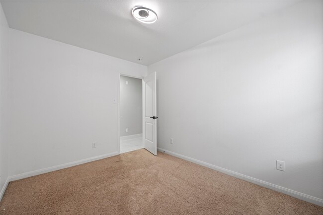 Building Photo - 9811 Texas Cut Ln
