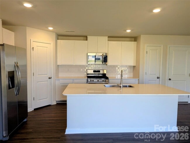 Building Photo - 107 Tallulah Ct