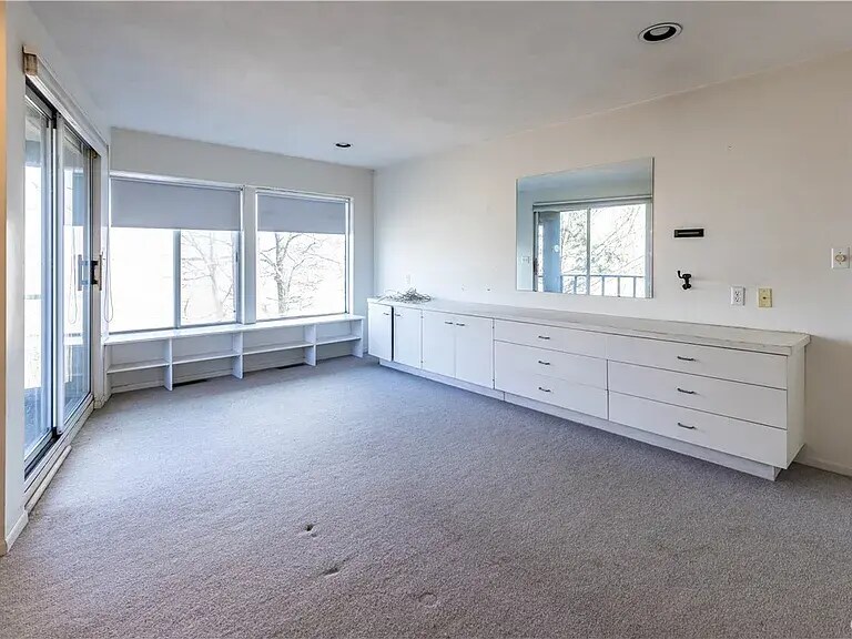 Building Photo - 7520 Spectrum Way