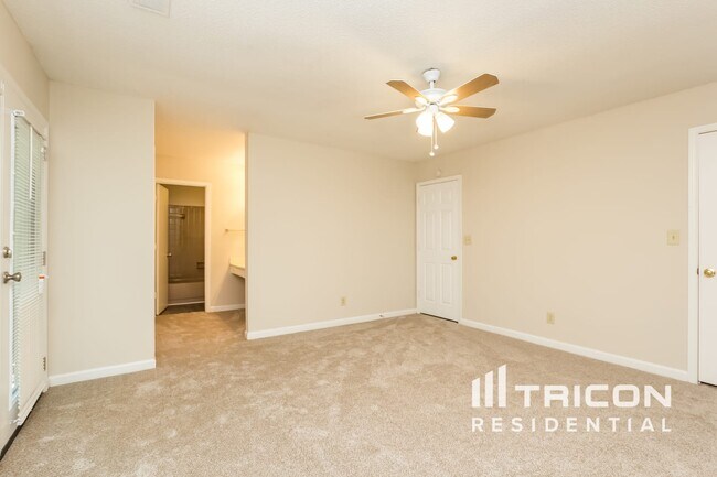Building Photo - 3834 Springleaf Ct