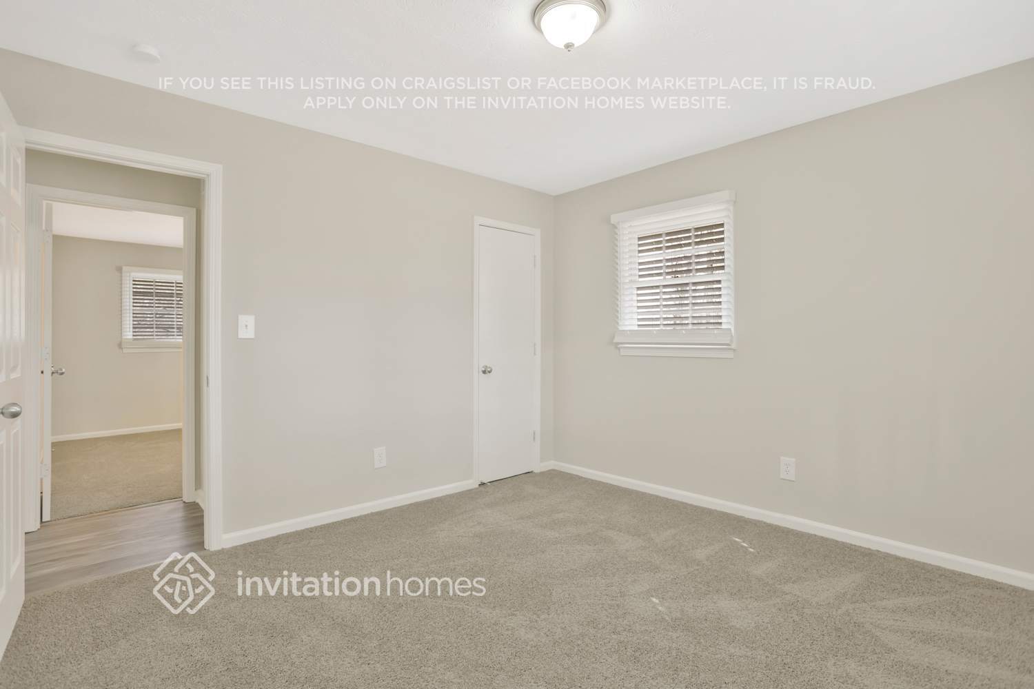 Building Photo - 3954 Lindley Dr