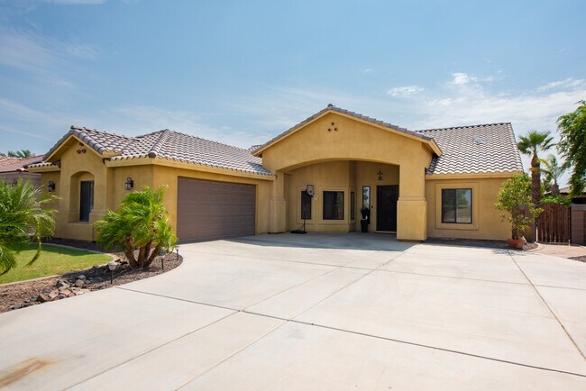 Building Photo - 3627 S Tillman Way