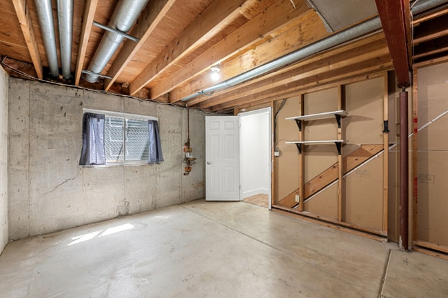 Building Photo - 11590 Community Center Dr