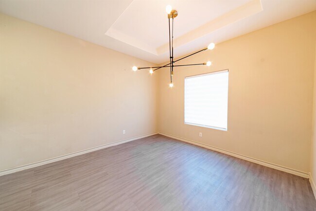 Building Photo - 120 Tranquilo Dr